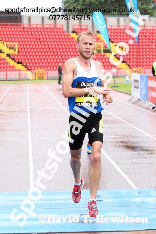 Marius Ionescu 3rd in the BUPA Great North 10k. Photo: David T. Hewitson/Sports for All Pics